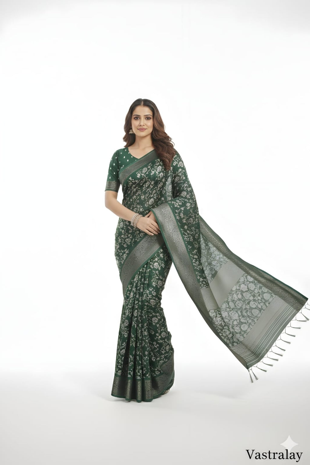 Elegant Emerald Green Woven Silk Saree with Floral Motifs