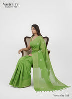resh Green Silk Saree with Subtle Tie-Dye Effect